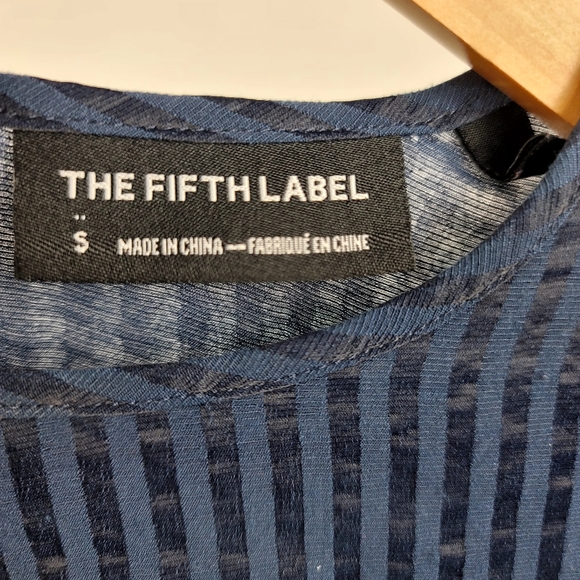 The Fifth Label blue round neck long sleeve blouse size small - Picture 6 of 6